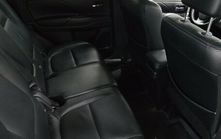 Mitsubishi Outlander III рестайлинг 3, 2013 год, 1 645 000 рублей, 13 фотография