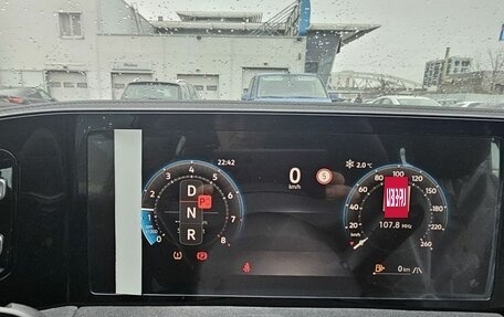 Volkswagen Tiguan, 2024 год, 6 750 000 рублей, 16 фотография