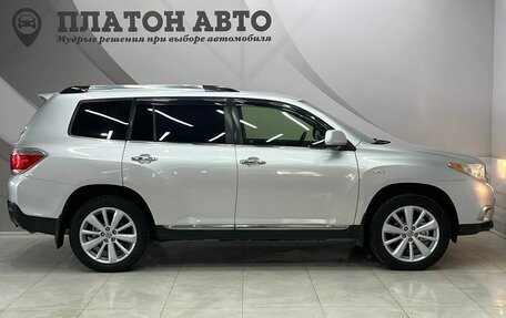 Toyota Highlander III, 2012 год, 2 193 000 рублей, 4 фотография