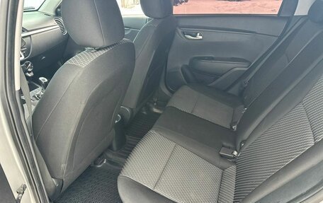 KIA Rio IV, 2019 год, 1 419 000 рублей, 10 фотография