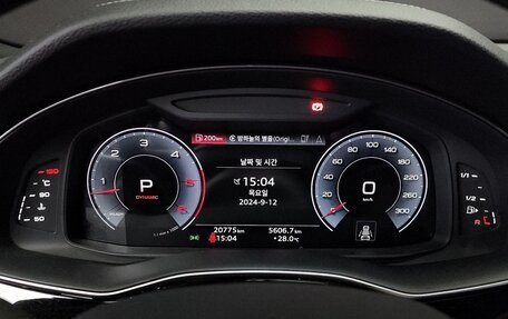 Audi Q7, 2023 год, 7 100 000 рублей, 10 фотография