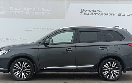 Mitsubishi Outlander III рестайлинг 3, 2019 год, 2 330 000 рублей, 4 фотография