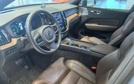 Volvo XC60 II, 2021 год, 4 028 000 рублей, 7 фотография
