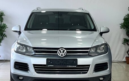 Volkswagen Touareg III, 2013 год, 1 549 000 рублей, 2 фотография