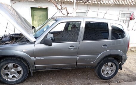 Chevrolet Niva I рестайлинг, 2012 год, 450 000 рублей, 11 фотография