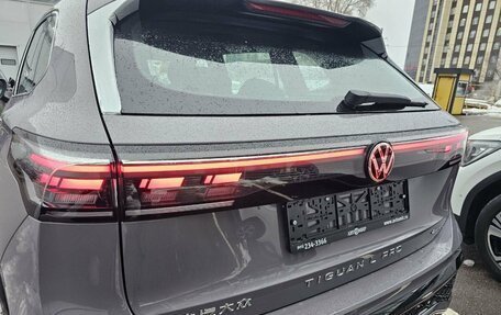Volkswagen Tiguan, 2024 год, 6 760 000 рублей, 2 фотография