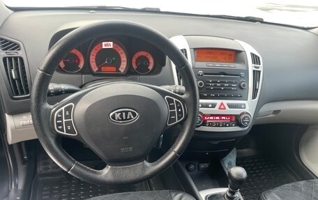 KIA cee'd I рестайлинг, 2009 год, 680 000 рублей, 22 фотография