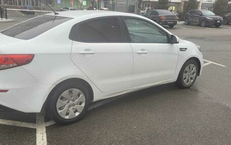 KIA Rio III рестайлинг, 2015 год, 540 000 рублей, 7 фотография