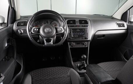 Volkswagen Polo VI (EU Market), 2018 год, 1 289 000 рублей, 6 фотография