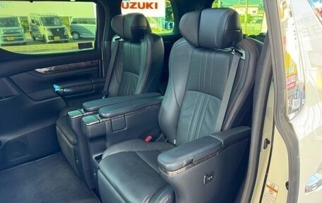 Toyota Alphard III, 2022 год, 3 830 000 рублей, 23 фотография