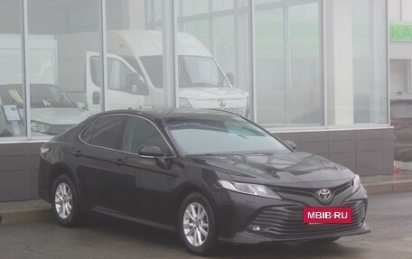 Toyota Camry, 2019 год, 2 600 000 рублей, 4 фотография