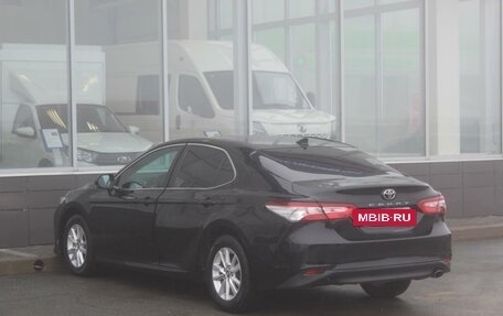 Toyota Camry, 2019 год, 2 600 000 рублей, 8 фотография