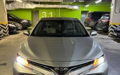 Toyota Camry, 2017 год, 2 570 000 рублей, 1 фотография