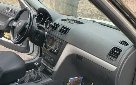 Skoda Yeti I рестайлинг, 2017 год, 1 625 000 рублей, 4 фотография