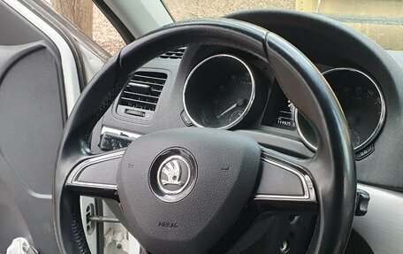 Skoda Yeti I рестайлинг, 2017 год, 1 625 000 рублей, 6 фотография
