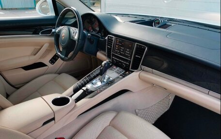 Porsche Panamera II рестайлинг, 2009 год, 2 999 999 рублей, 10 фотография