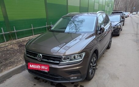 Volkswagen Tiguan II, 2019 год, 2 819 000 рублей, 7 фотография