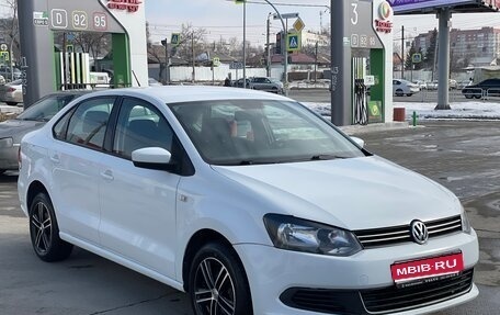 Volkswagen Polo VI (EU Market), 2014 год, 955 000 рублей, 1 фотография