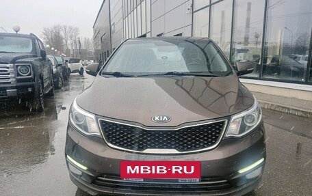 KIA Rio III рестайлинг, 2016 год, 1 099 000 рублей, 2 фотография