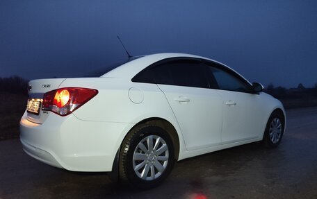 Chevrolet Cruze II, 2014 год, 950 000 рублей, 4 фотография