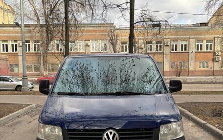 Volkswagen Transporter T5 рестайлинг, 2008 год, 900 000 рублей, 2 фотография