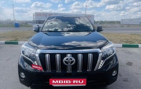 Toyota Land Cruiser Prado 150 рестайлинг 2, 2013 год, 3 350 000 рублей, 2 фотография