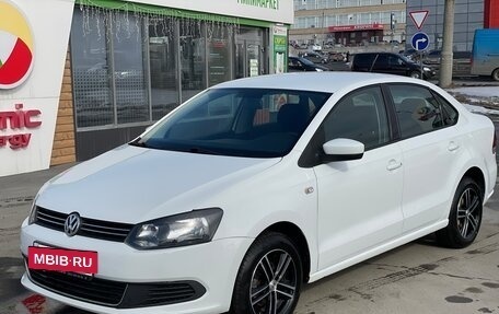 Volkswagen Polo VI (EU Market), 2014 год, 955 000 рублей, 2 фотография