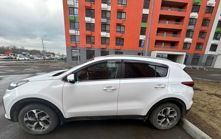 KIA Sportage IV рестайлинг, 2021 год, 2 500 000 рублей, 3 фотография