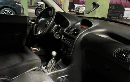 Peugeot 206, 2005 год, 395 000 рублей, 5 фотография