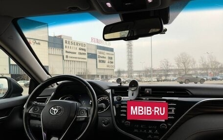 Toyota Camry, 2018 год, 3 100 000 рублей, 15 фотография