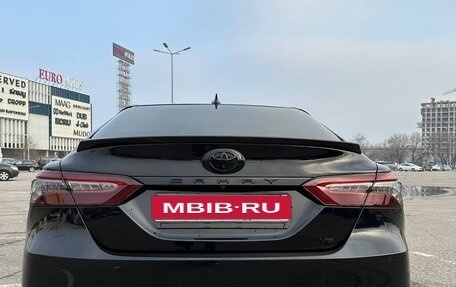 Toyota Camry, 2018 год, 3 100 000 рублей, 11 фотография