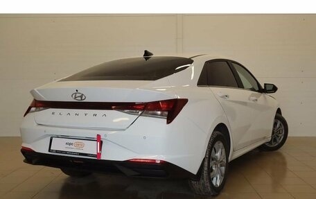 Hyundai Elantra, 2022 год, 2 130 000 рублей, 3 фотография