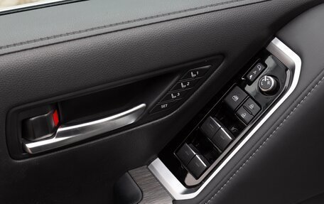 Toyota Land Cruiser, 2022 год, 11 990 000 рублей, 18 фотография