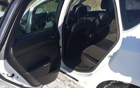 Opel Astra J, 2011 год, 780 000 рублей, 10 фотография