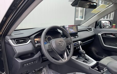 Toyota RAV4, 2024 год, 4 080 000 рублей, 17 фотография