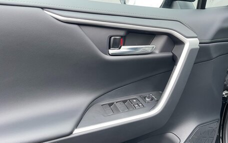 Toyota RAV4, 2024 год, 4 080 000 рублей, 18 фотография