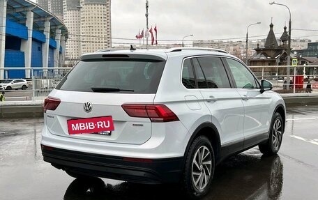 Volkswagen Tiguan II, 2018 год, 1 979 000 рублей, 7 фотография