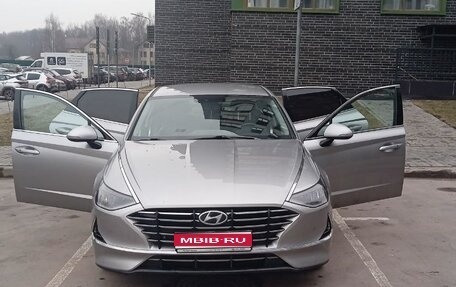 Hyundai Sonata VIII, 2020 год, 2 300 000 рублей, 1 фотография