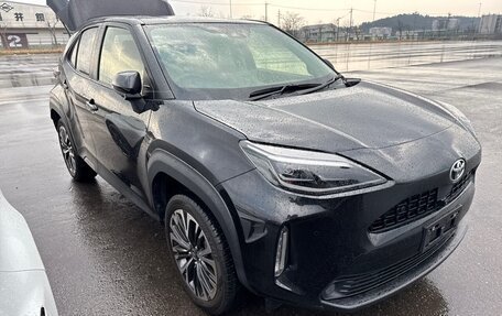 Toyota Yaris Cross, 2022 год, 2 150 000 рублей, 3 фотография