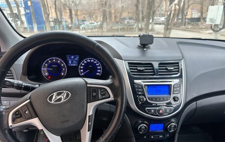 Hyundai Solaris II рестайлинг, 2012 год, 770 000 рублей, 9 фотография