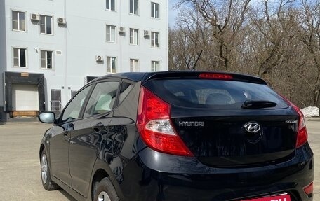 Hyundai Solaris II рестайлинг, 2014 год, 1 000 000 рублей, 4 фотография