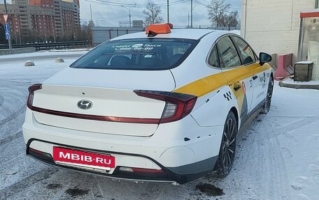 Hyundai Sonata VIII, 2021 год, 1 960 000 рублей, 3 фотография