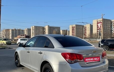 Chevrolet Cruze II, 2013 год, 850 000 рублей, 5 фотография