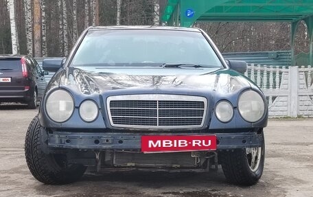 Mercedes-Benz E-Класс, 1998 год, 350 000 рублей, 12 фотография