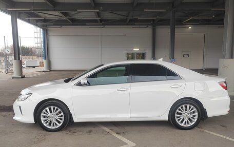 Toyota Camry, 2017 год, 2 700 000 рублей, 4 фотография