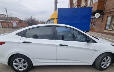 Hyundai Solaris II рестайлинг, 2014 год, 1 350 000 рублей, 9 фотография