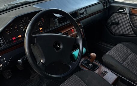 Mercedes-Benz W124, 1992 год, 137 000 рублей, 3 фотография