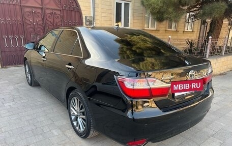 Toyota Camry, 2017 год, 2 700 000 рублей, 4 фотография