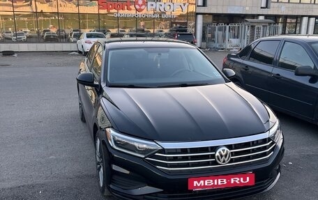 Volkswagen Jetta VII, 2018 год, 1 800 000 рублей, 4 фотография