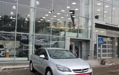 Opel Astra J, 2015 год, 1 120 000 рублей, 3 фотография